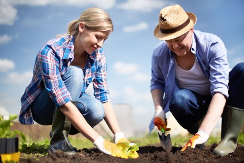 Gardeners Hanwell carrying out safe and organised garden services